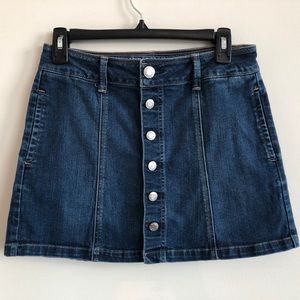 {American Eagle} Button Skirt
